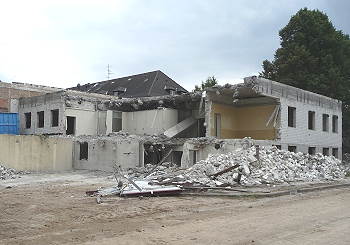 halbzerst. KuechenGeb