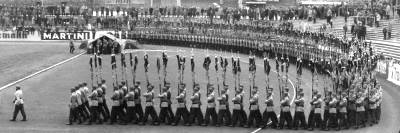 Parade 1