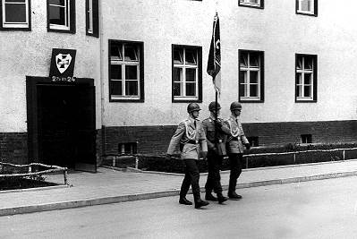 TrFahne Einm 1